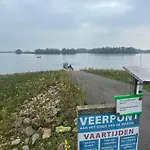 Veerlake *