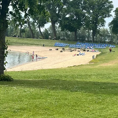 Veerlake Lathum